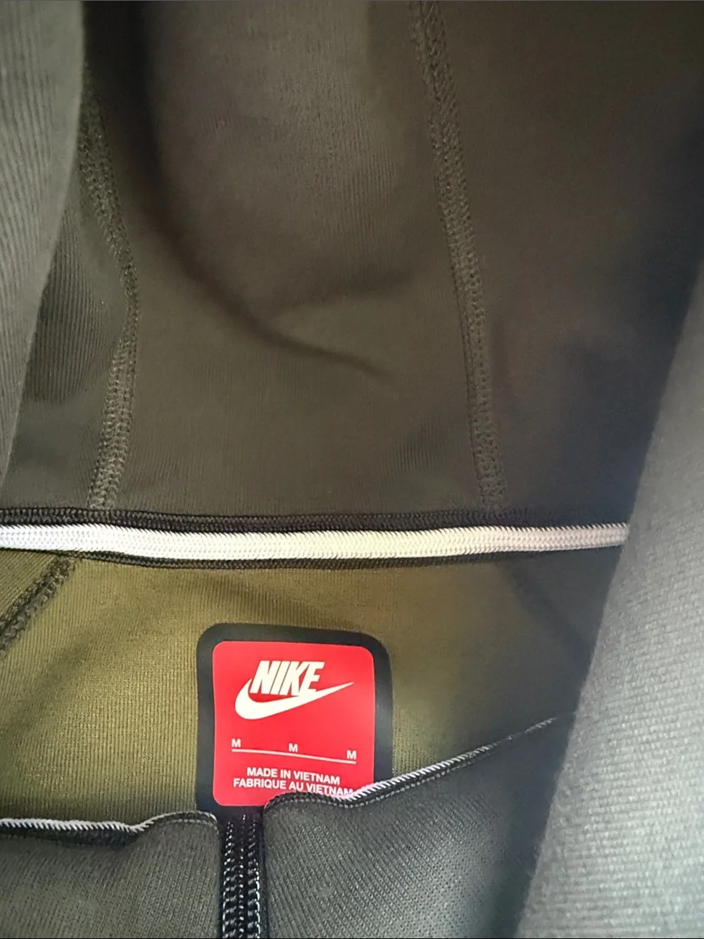Kids nike tech Camo Full‑Zip Hooded Jacket - Green Camo size Med. Like new.